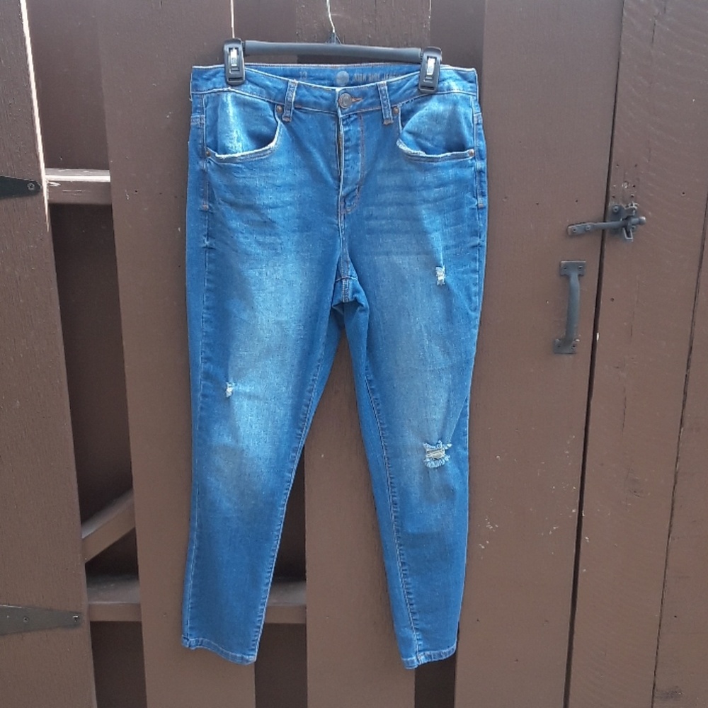 SO size 13 womens jeans